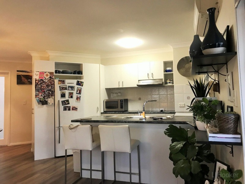25/10-12 Bath Street, Labrador QLD 4215