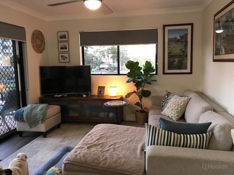 25/10-12 Bath Street, Labrador QLD 4215