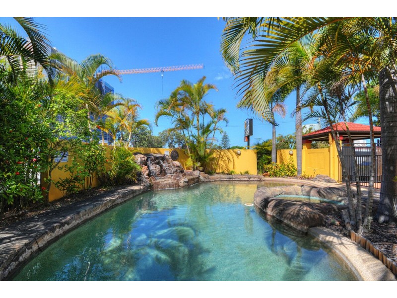 25/10-12 Bath Street, Labrador QLD 4215