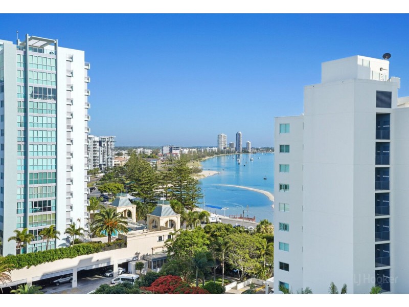 701/41 Labrador Street, Labrador QLD 4215