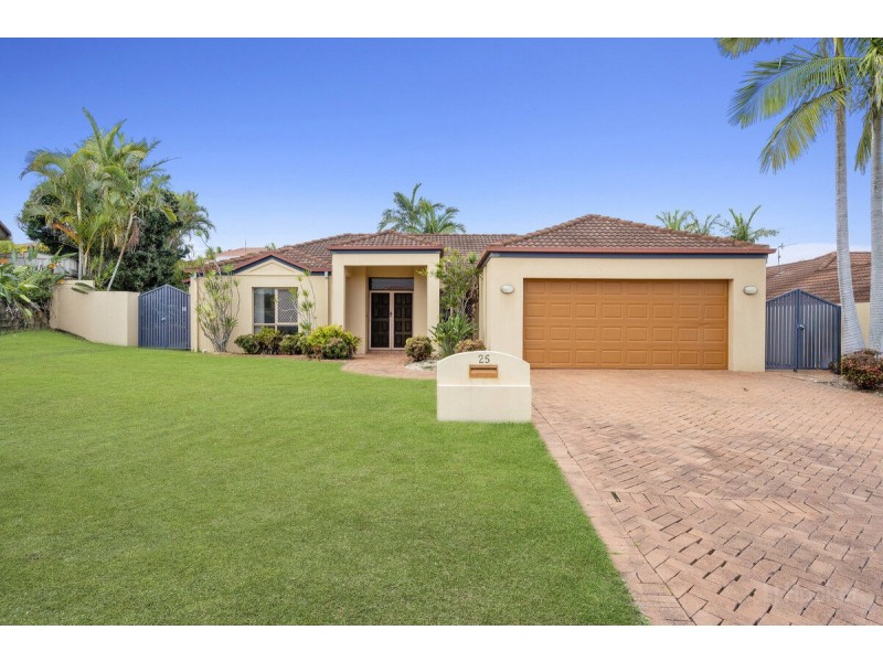 25 Nottinghill Gate Drive, Arundel QLD 4214