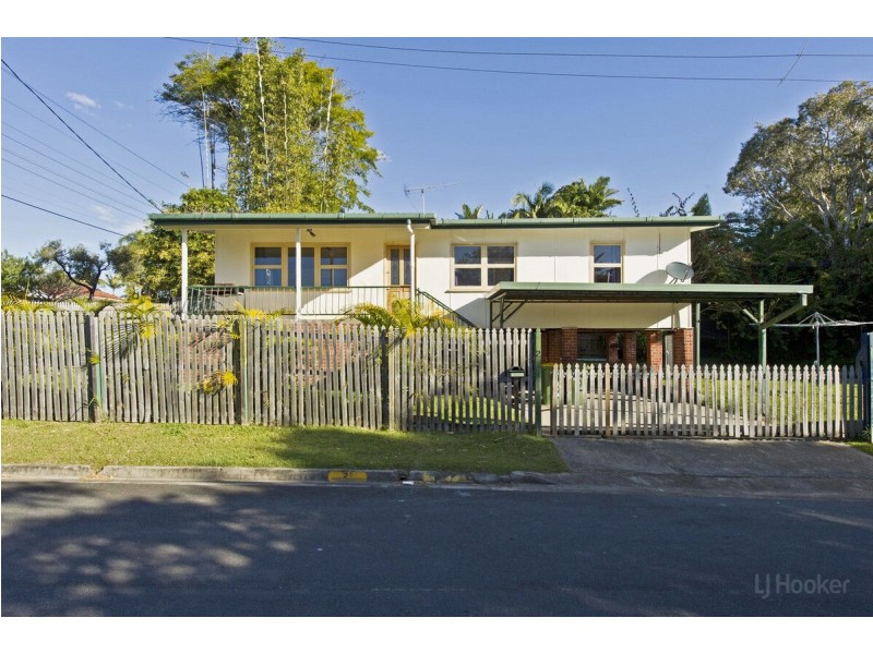2 Stoke Lane, Labrador QLD 4215