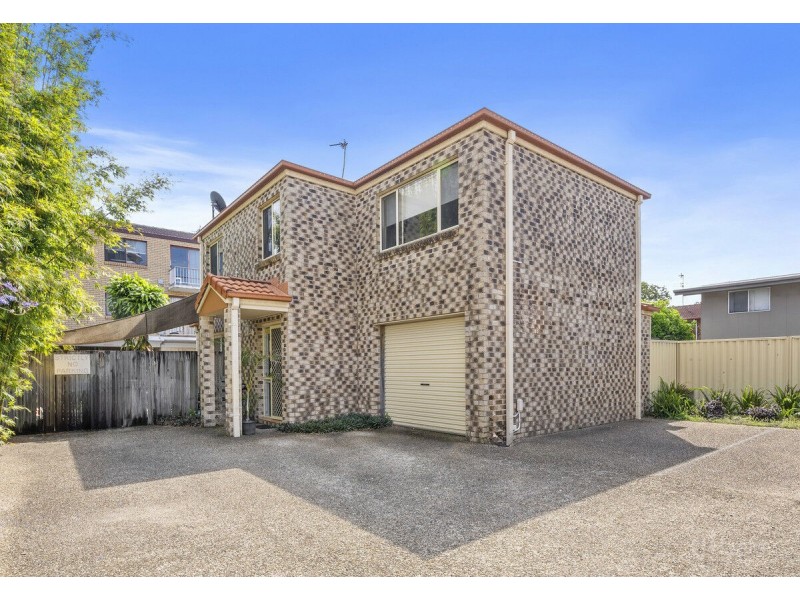 3/142 Frank Street, Labrador QLD 4215