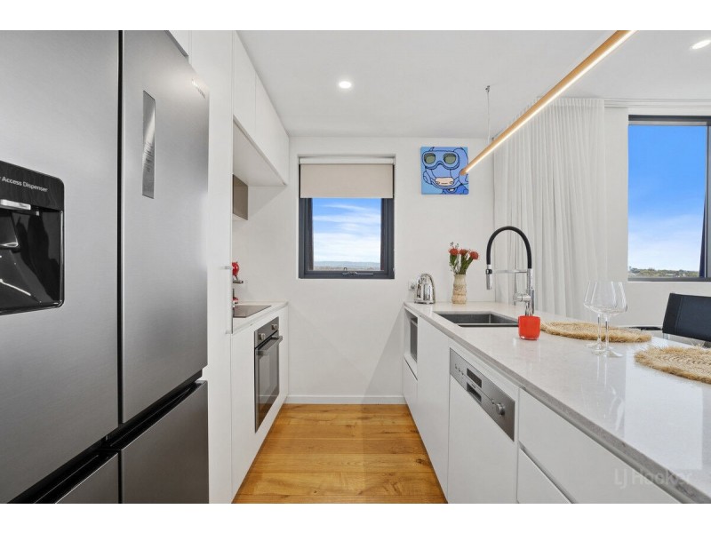 901/110 Frank Street, Labrador QLD 4215