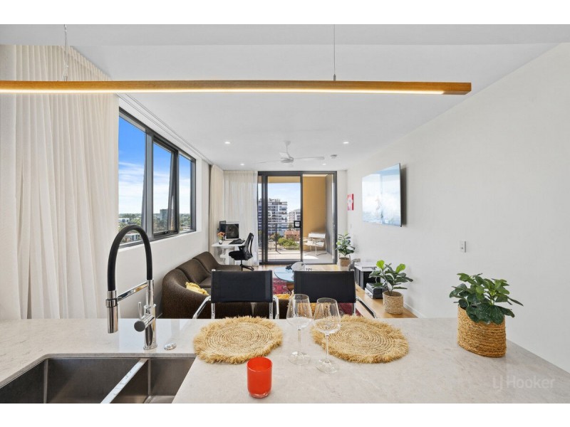 901/110 Frank Street, Labrador QLD 4215