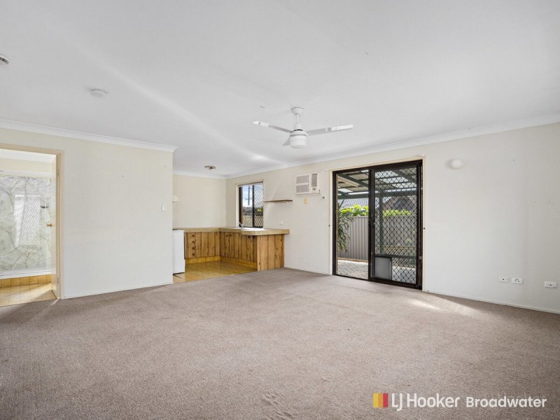 2/9 Beitz Avenue, Labrador QLD 4215