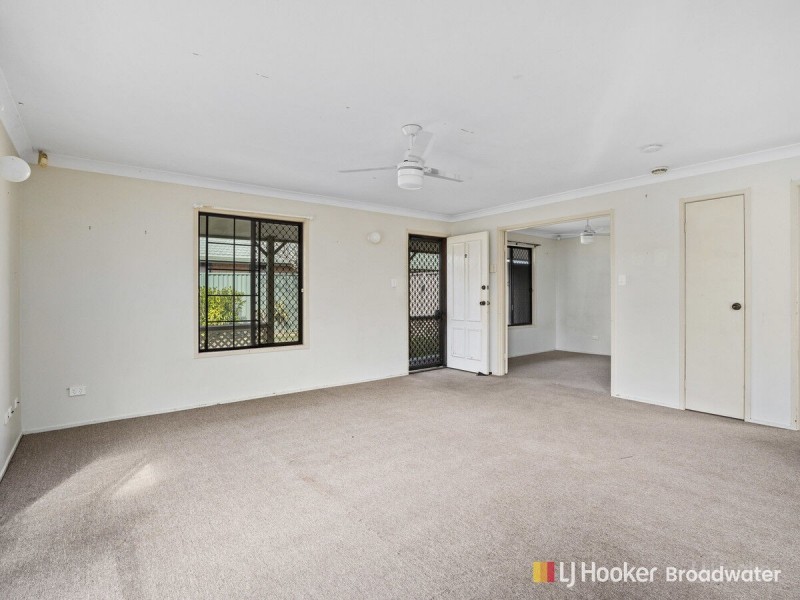 2/9 Beitz Avenue, Labrador QLD 4215