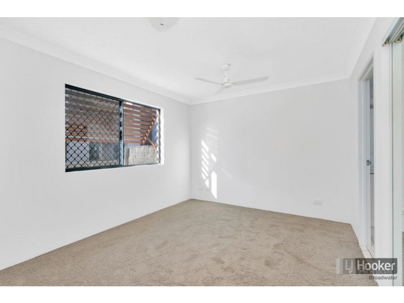 4/32 Bath Street, Labrador QLD 4215