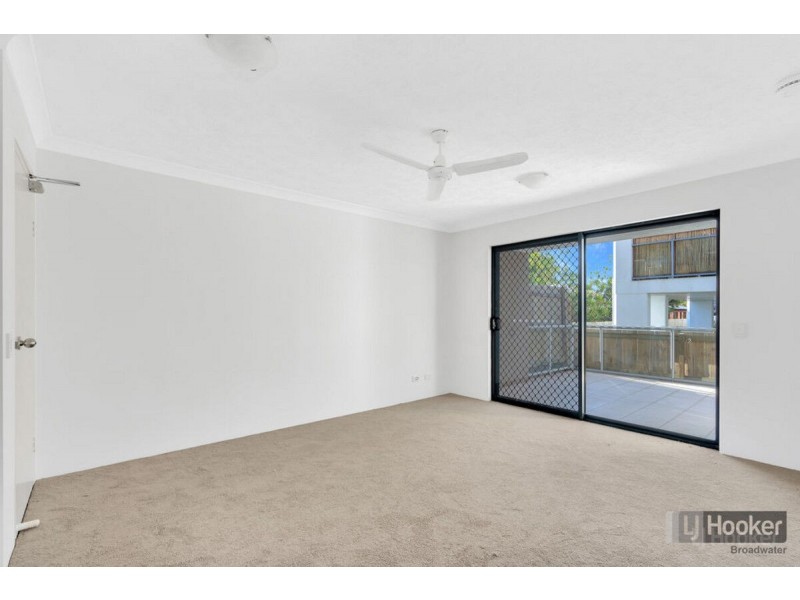 4/32 Bath Street, Labrador QLD 4215