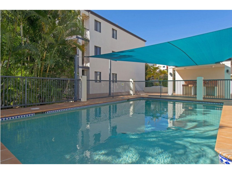 15/217 Scarborough Street, Southport QLD 4215