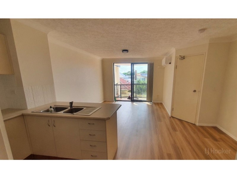 15/217 Scarborough Street, Southport QLD 4215