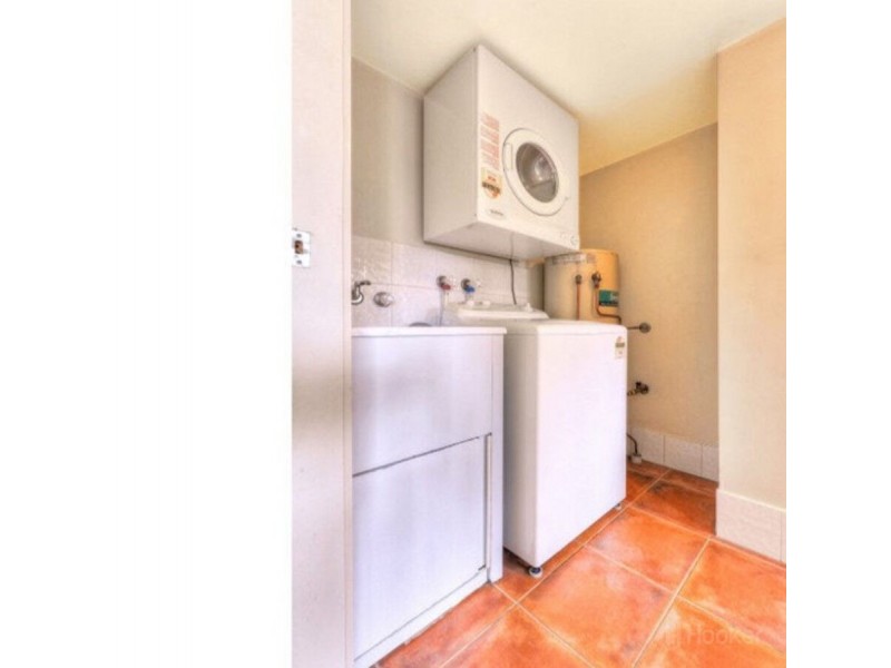15/217 Scarborough Street, Southport QLD 4215