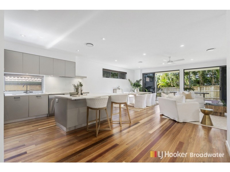 35 Ernest Street, Labrador QLD 4215