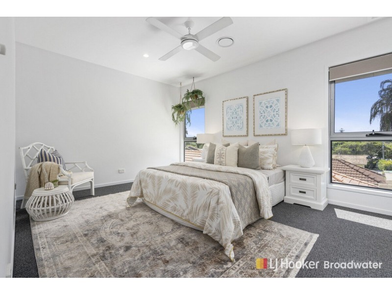 35 Ernest Street, Labrador QLD 4215