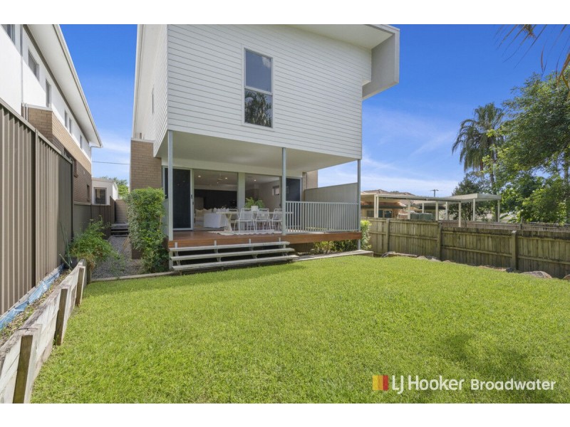 35 Ernest Street, Labrador QLD 4215