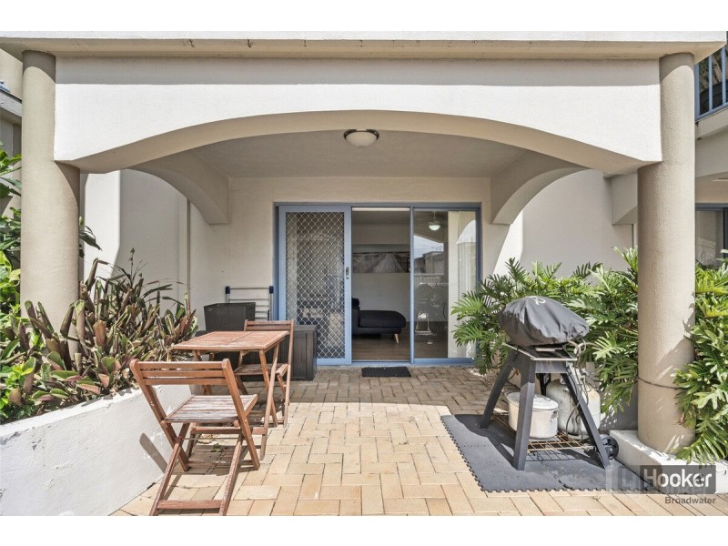 4/103-105 Frank Street, Labrador QLD 4215