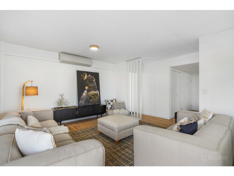 303/41 Labrador Street, Labrador QLD 4215