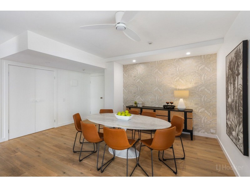 303/41 Labrador Street, Labrador QLD 4215