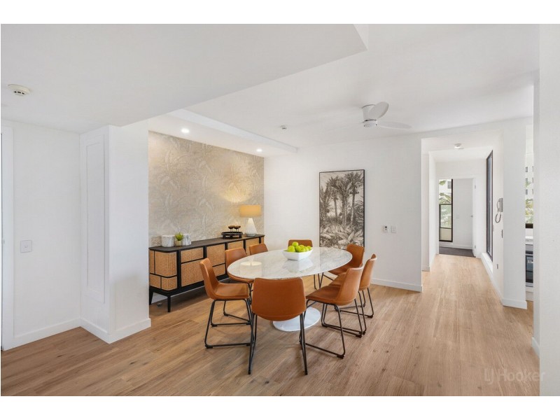 303/41 Labrador Street, Labrador QLD 4215