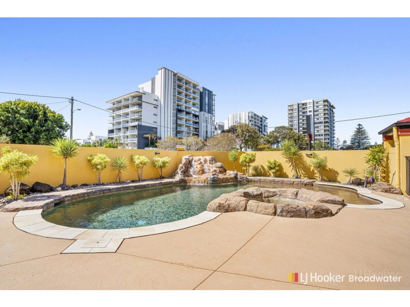 28/10-12 Bath Street, Labrador QLD 4215