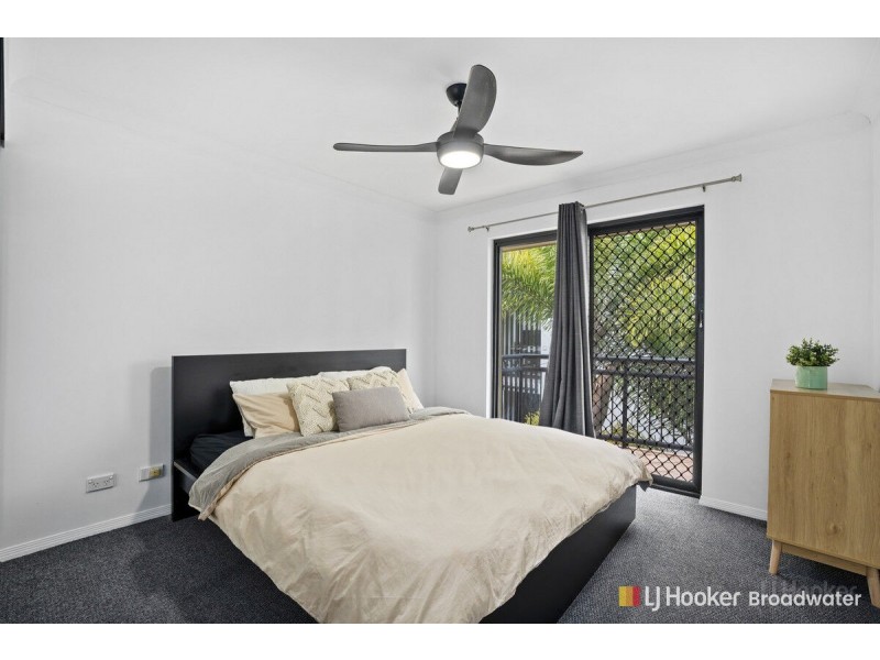 28/10-12 Bath Street, Labrador QLD 4215