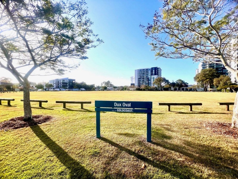 28/10-12 Bath Street, Labrador QLD 4215