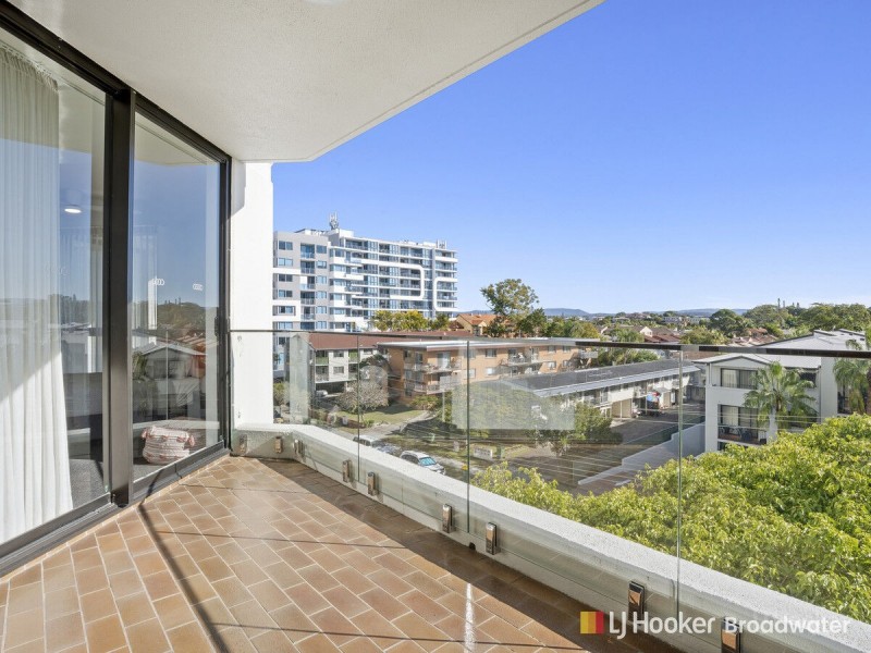 401/41 Labrador Street, Labrador QLD 4215