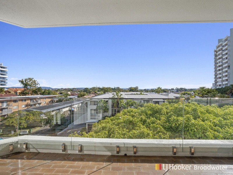 401/41 Labrador Street, Labrador QLD 4215