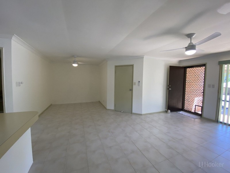 1/15 Nina Parade, Arundel QLD 4214