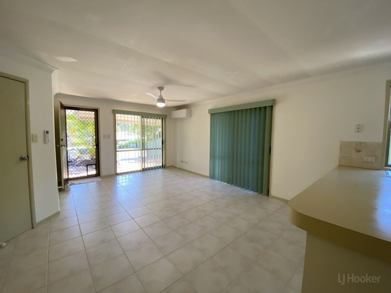 1/15 Nina Parade, Arundel QLD 4214