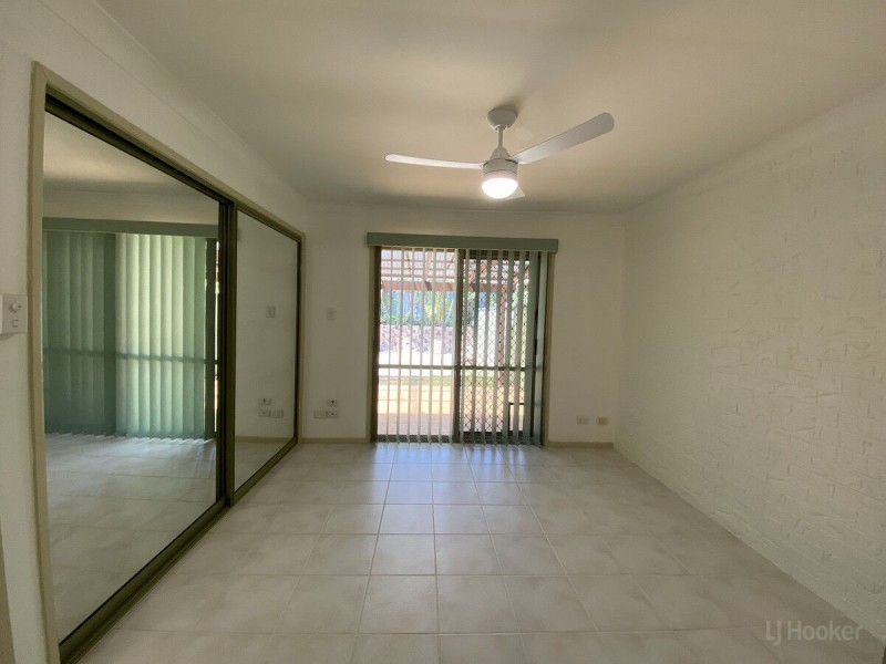 1/15 Nina Parade, Arundel QLD 4214