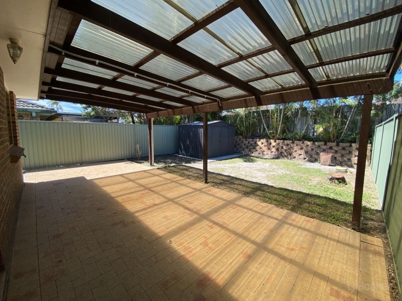 1/15 Nina Parade, Arundel QLD 4214