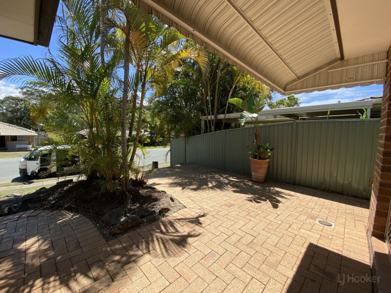 1/15 Nina Parade, Arundel QLD 4214