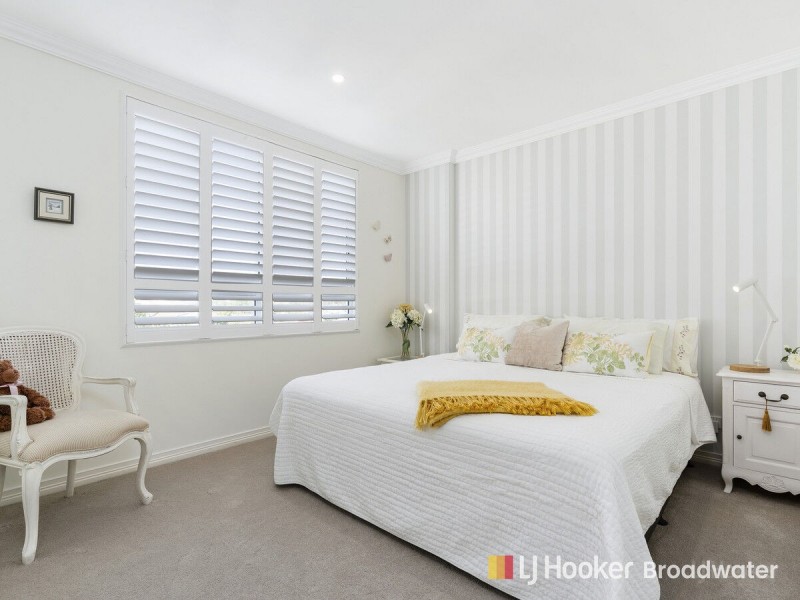 401/212-214 Marine Parade, Labrador QLD 4215