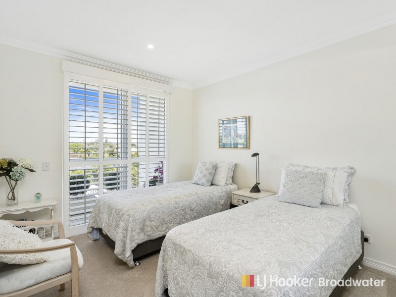 401/212-214 Marine Parade, Labrador QLD 4215