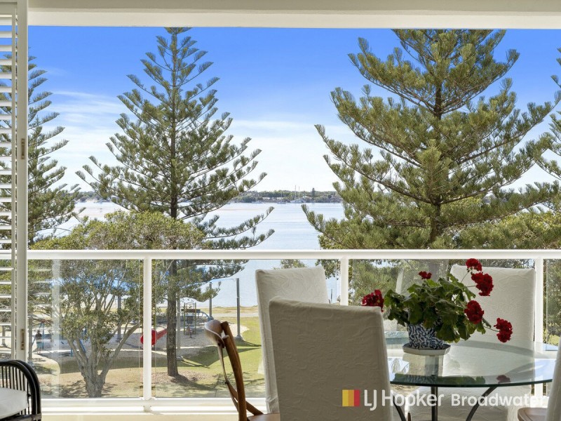401/212-214 Marine Parade, Labrador QLD 4215