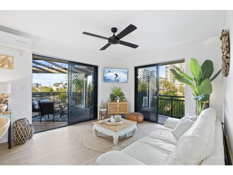 27/10-12 Bath Street, Labrador QLD 4215