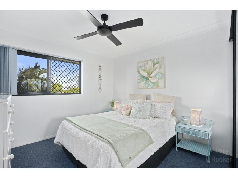 27/10-12 Bath Street, Labrador QLD 4215