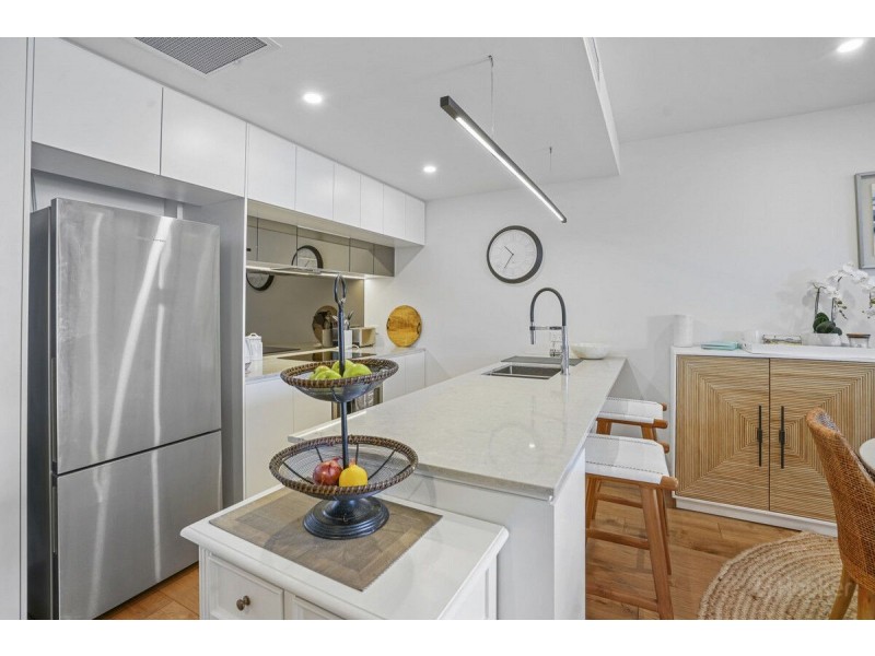 508/110 Frank Street, Labrador QLD 4215