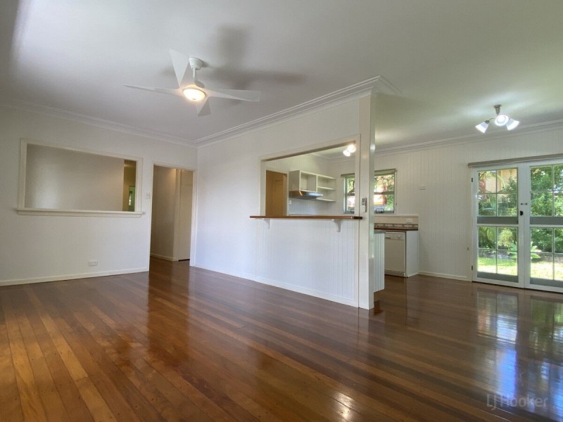 15 Billington Street, Labrador QLD 4215