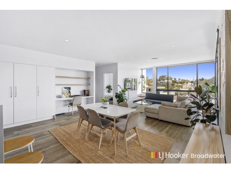 9/8 Bath Street, Labrador QLD 4215