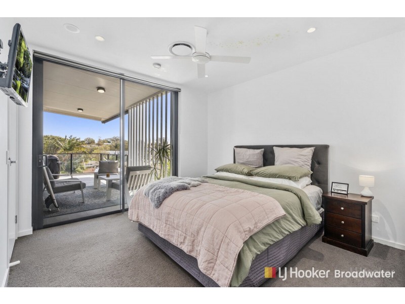 9/8 Bath Street, Labrador QLD 4215