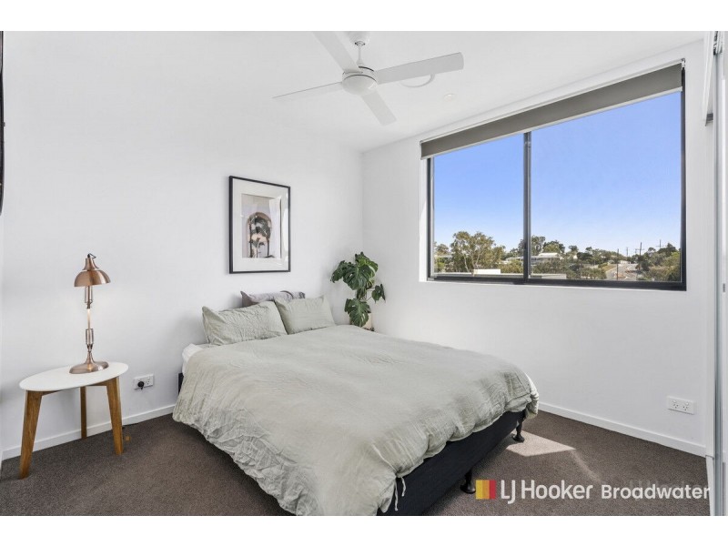 9/8 Bath Street, Labrador QLD 4215