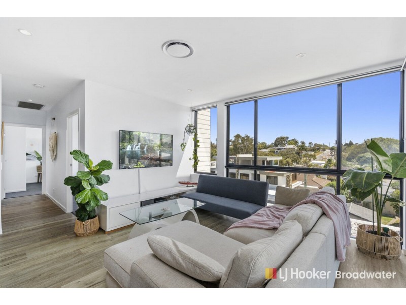 9/8 Bath Street, Labrador QLD 4215