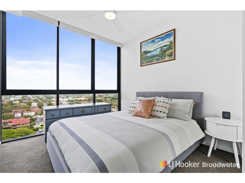 1403/372-374 Marine Parade, Labrador QLD 4215