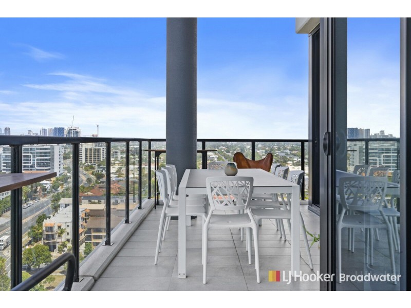 1403/372-374 Marine Parade, Labrador QLD 4215