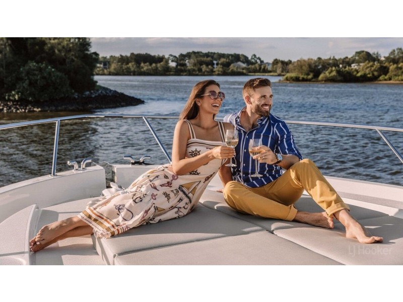 1 Masthead Way, Sanctuary Cove QLD 4212