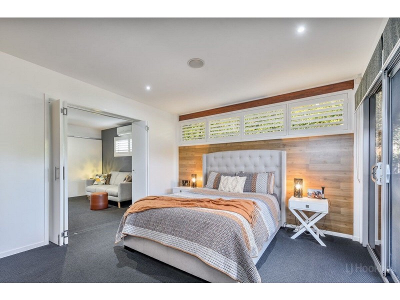 88 Robert Street, Labrador QLD 4215