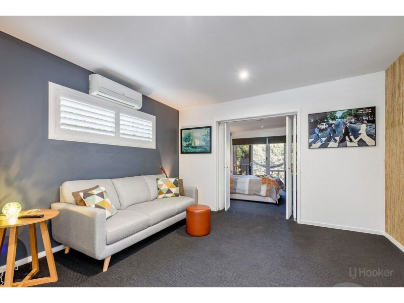 88 Robert Street, Labrador QLD 4215