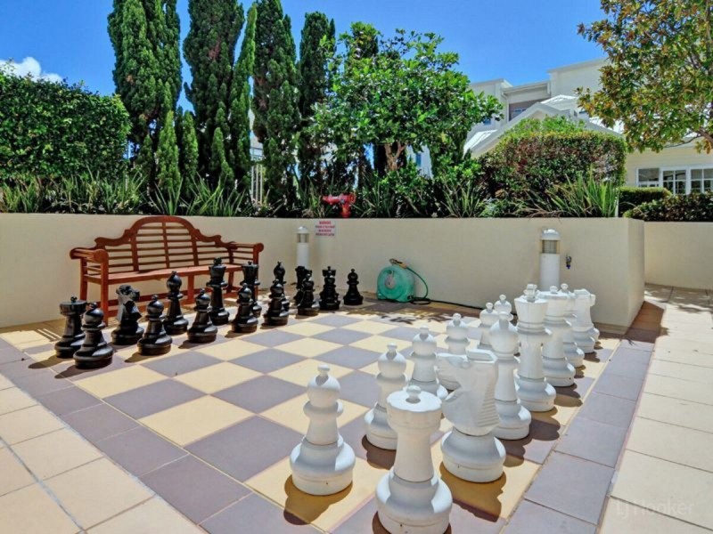 903/212-214 Marine Parade, Labrador QLD 4215